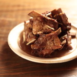 スペアリブの黒酢煮込み